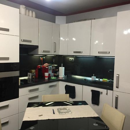 Lovely Sofia Apartment Katerina With Free Parking Ngoại thất bức ảnh