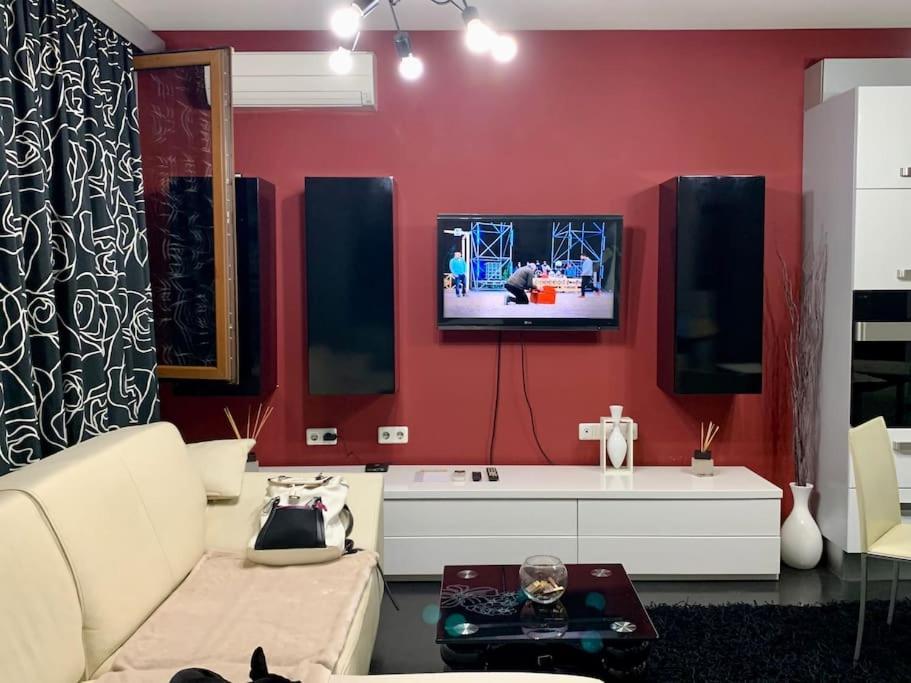 Lovely Sofia Apartment Katerina With Free Parking Ngoại thất bức ảnh